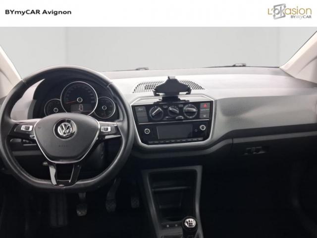 Volkswagen Up! image 6