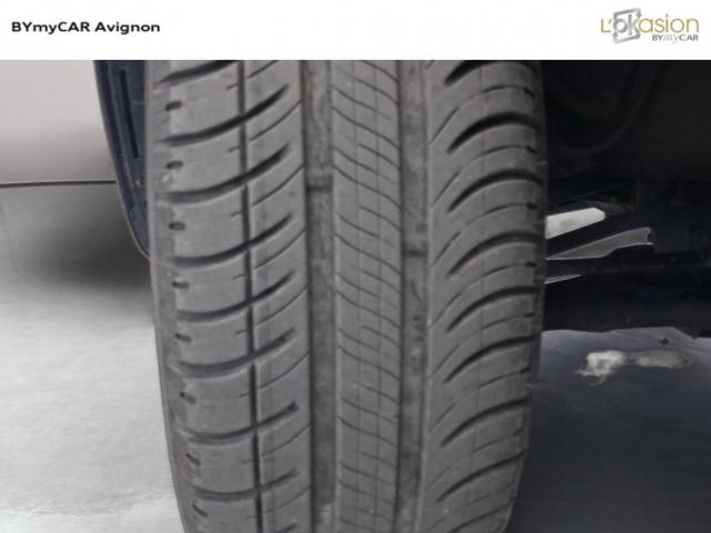 Volkswagen Up! image 3