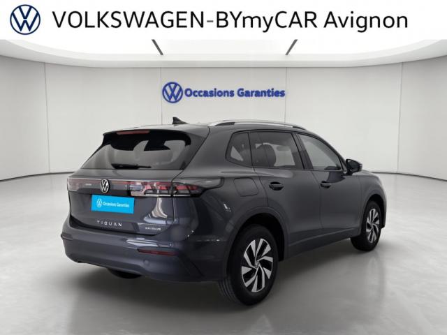 Volkswagen Tiguan image 9