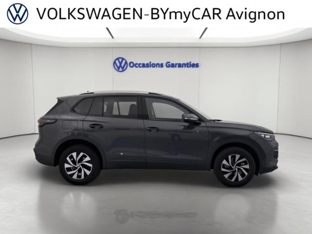 Volkswagen Tiguan image 8