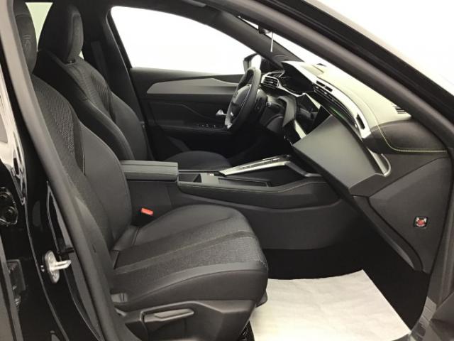 Peugeot 308 image 9