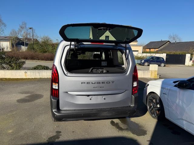 Peugeot Rifter image 1