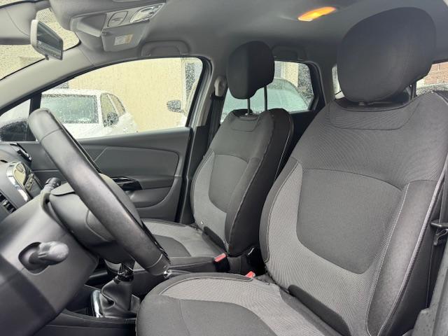 Renault Captur image 2