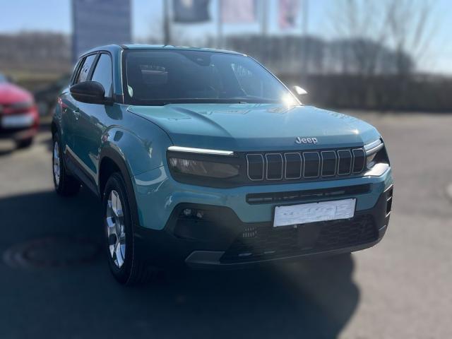 Jeep Avenger image 8