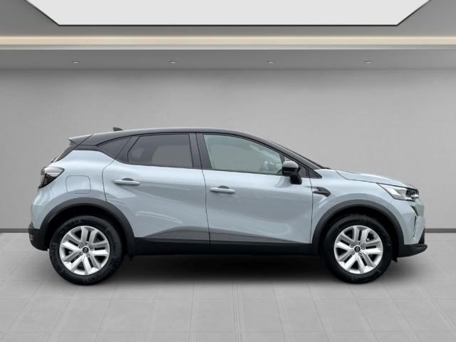 Renault Captur image 2