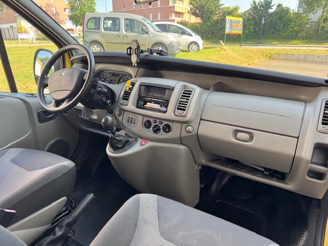 Renault Trafic image 3