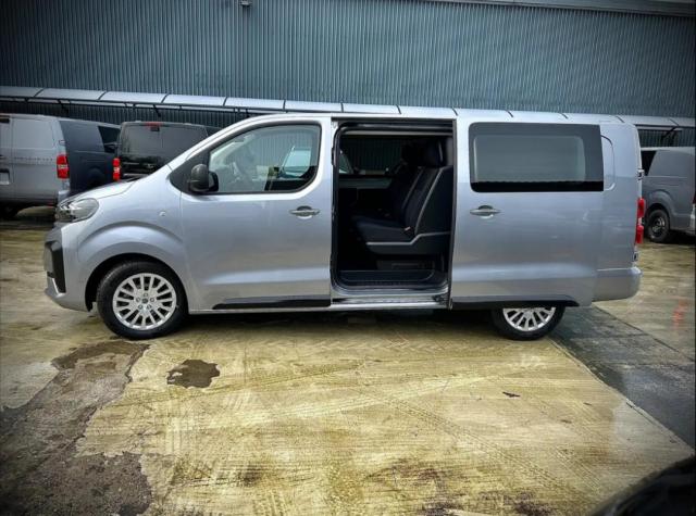 Peugeot Expert image 2