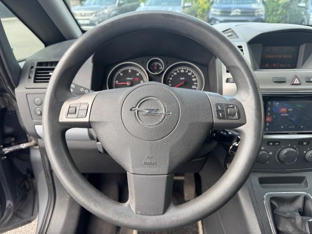 Opel Zafira image 2