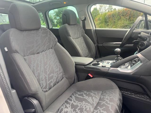 Peugeot 3008 image 1
