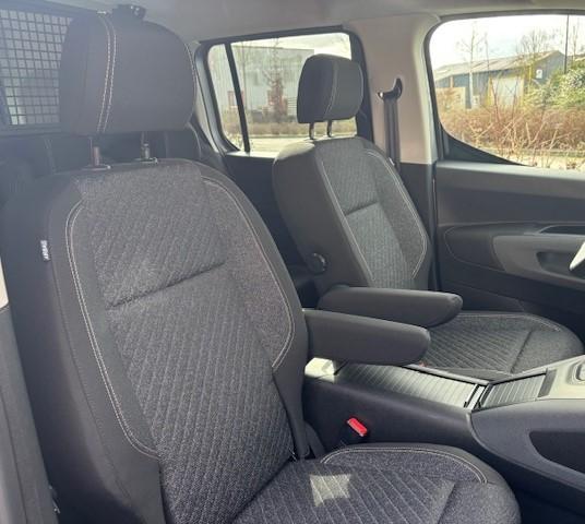 Peugeot Rifter image 6