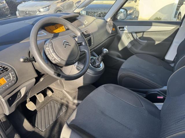 Citroen C4 Picasso image 8