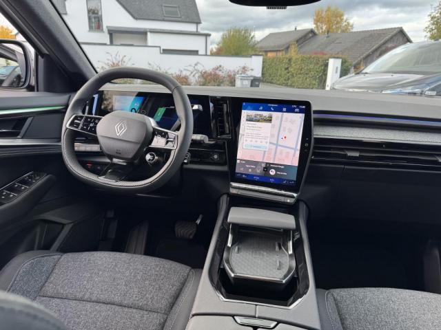 Renault Austral image 9