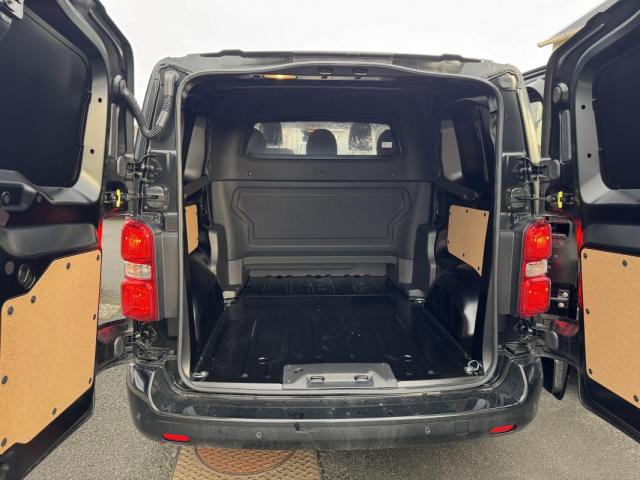 Peugeot Expert image 2