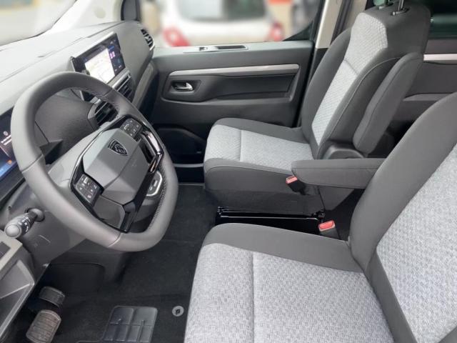 Peugeot Traveller image 8