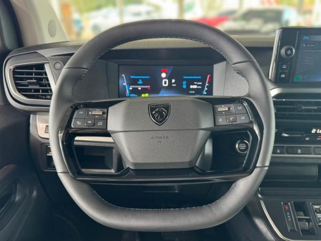 Peugeot Traveller image 5