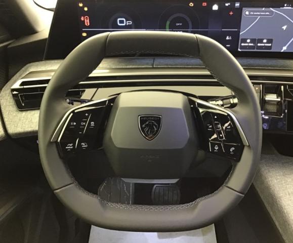 Peugeot 3008 image 1