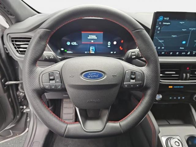 Ford Kuga image 4