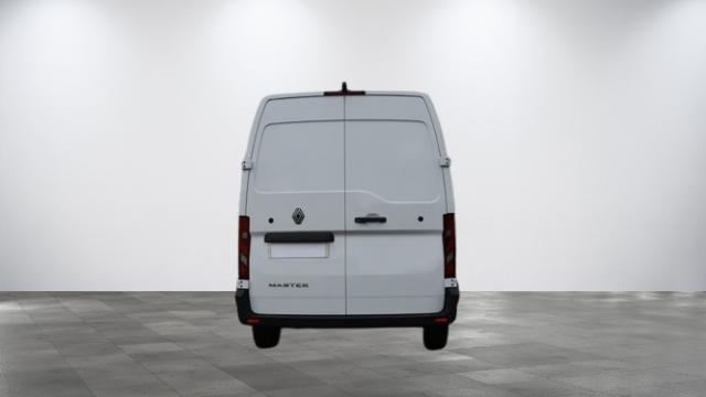 Renault Master image 2
