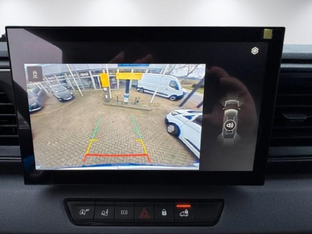 Renault Master image 1