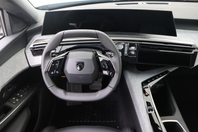 Peugeot 5008 image 9