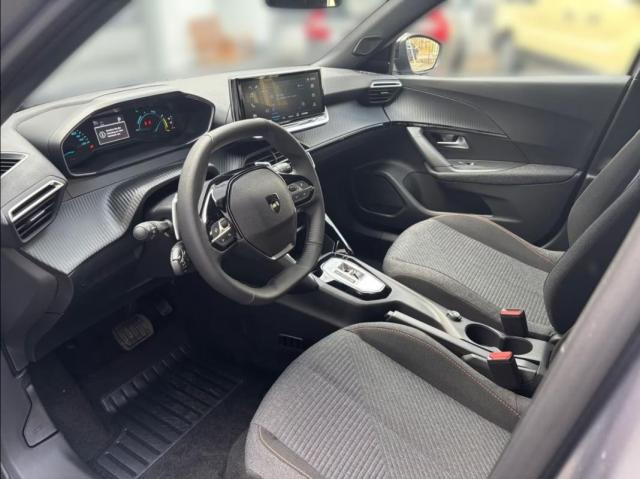 Peugeot 2008 image 9