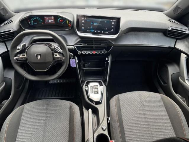 Peugeot 2008 image 4