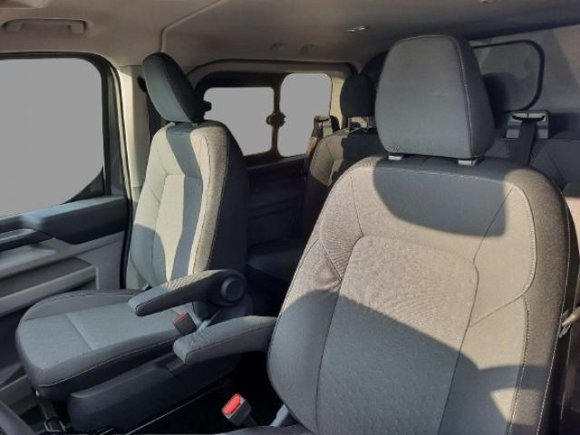 Ford Transit Custom image 3