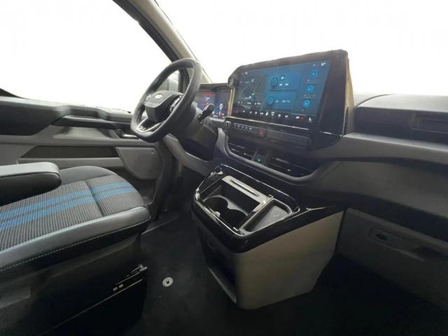 Ford Transit Custom image 5