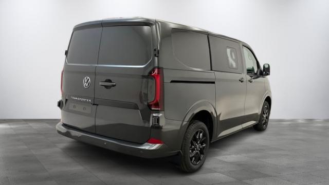 Volkswagen Transporter image 9