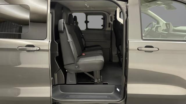 Volkswagen Transporter image 5