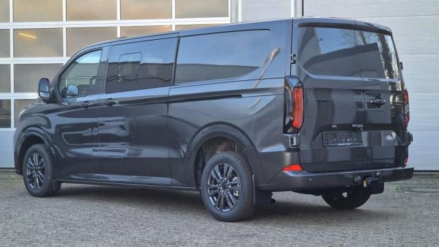 Ford Transit Custom image 8