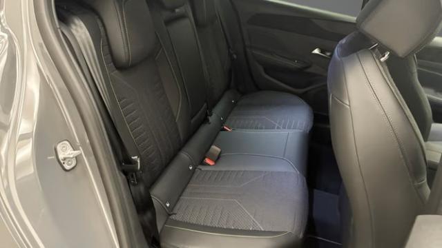 Peugeot 308 image 7