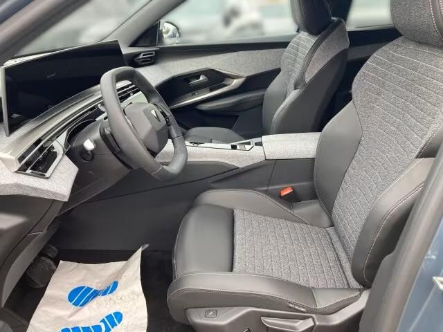Peugeot 5008 image 1