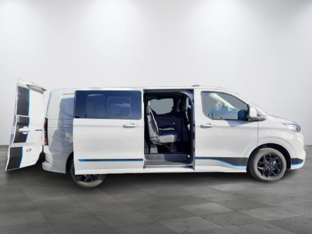 Ford Transit Custom image 3