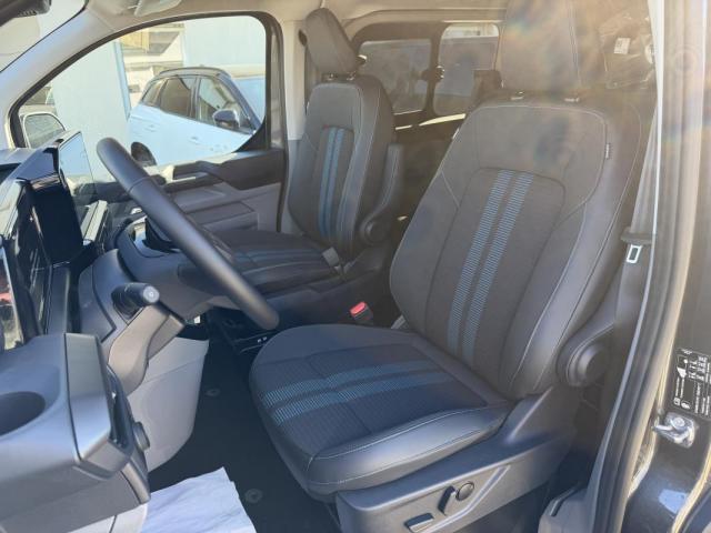 Ford Transit Custom image 8
