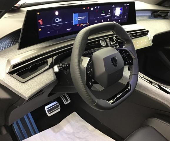 Peugeot 5008 image 3