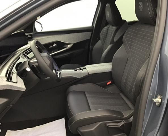 Peugeot 5008 image 2