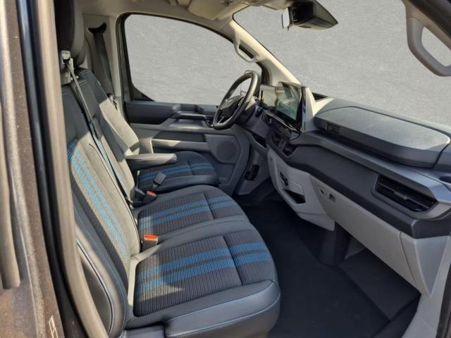 Ford Transit Custom image 3