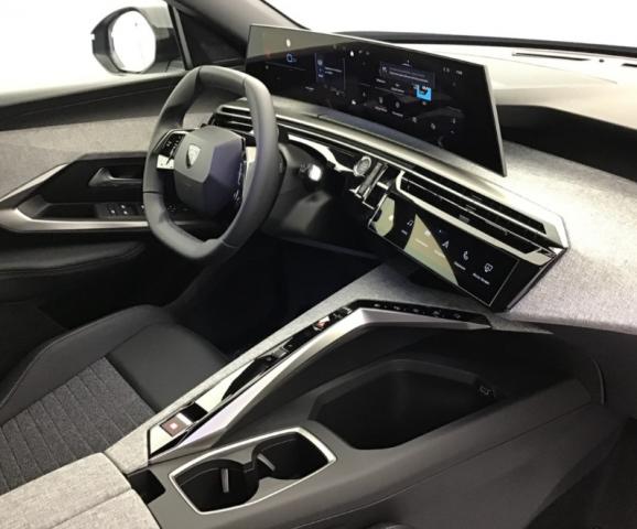 Peugeot 3008 image 8