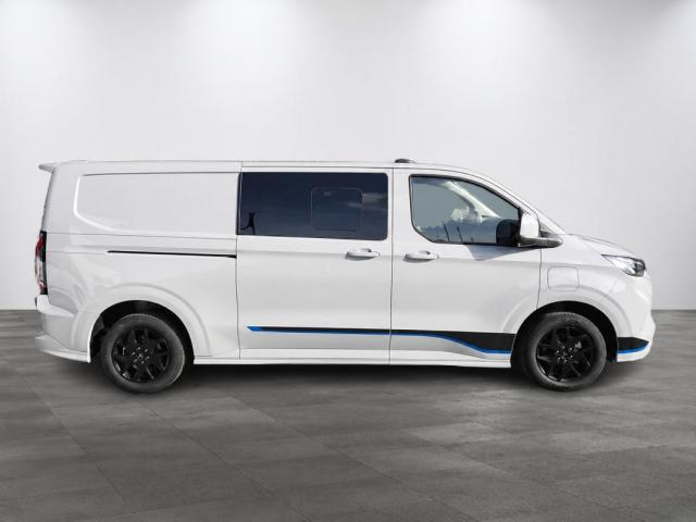 Ford Transit Custom image 3