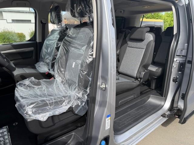 Peugeot Traveller image 8