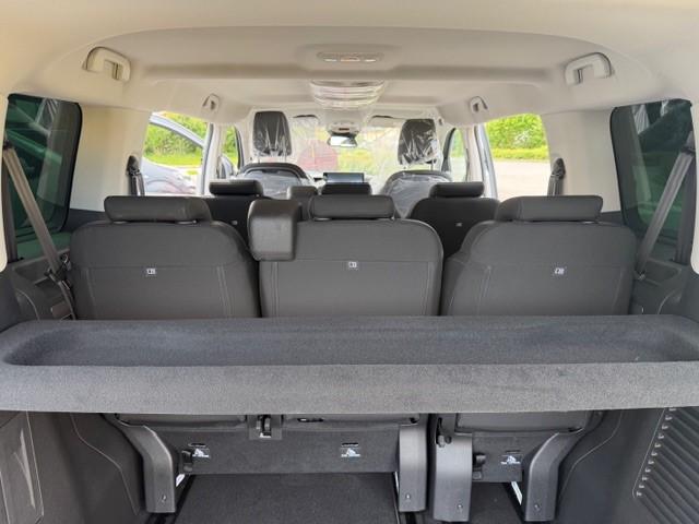 Peugeot Traveller image 6