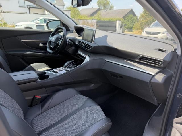 Peugeot 5008 image 9
