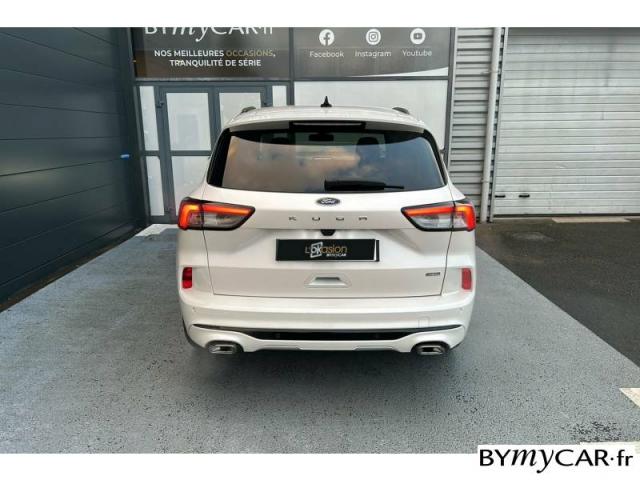 Ford Kuga image 8