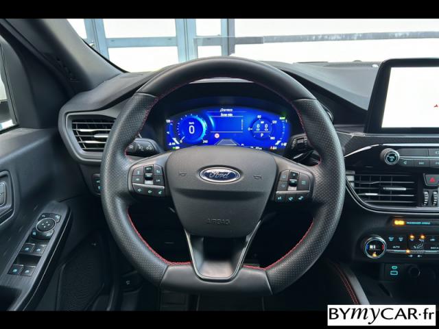 Ford Kuga image 1