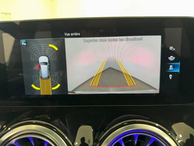 Mercedes Benz Glb image 8
