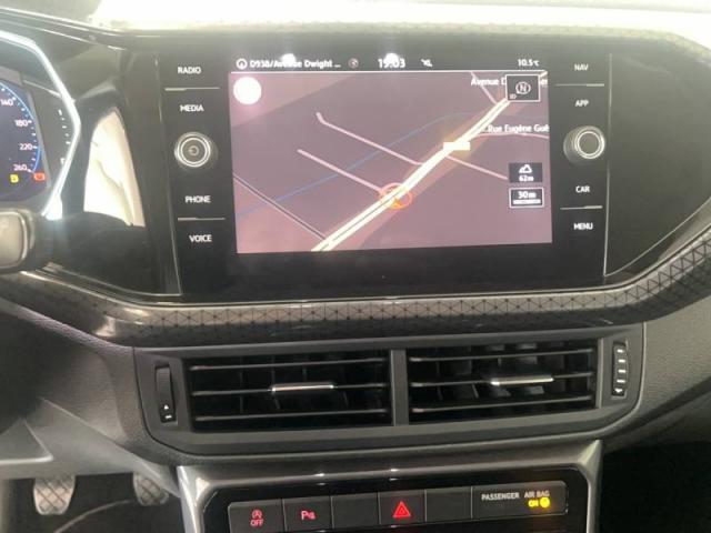 Volkswagen T-Cross image 3