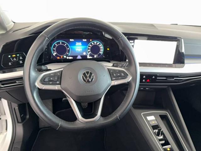 Volkswagen Golf image 1