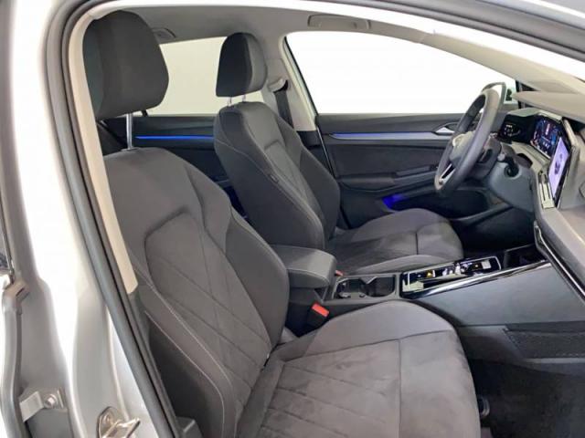 Volkswagen Golf image 9