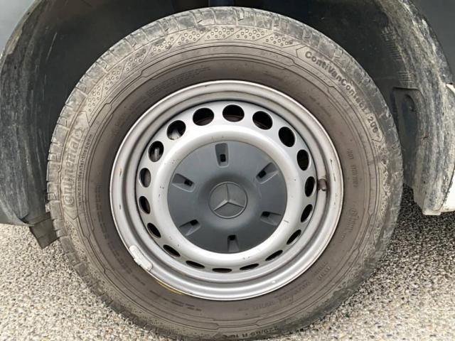 Mercedes Benz Sprinter image 4